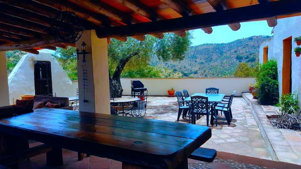 Cortijo Cuscurro Vila Ríogordo Exterior foto